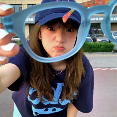 想吃掉我的非人少女